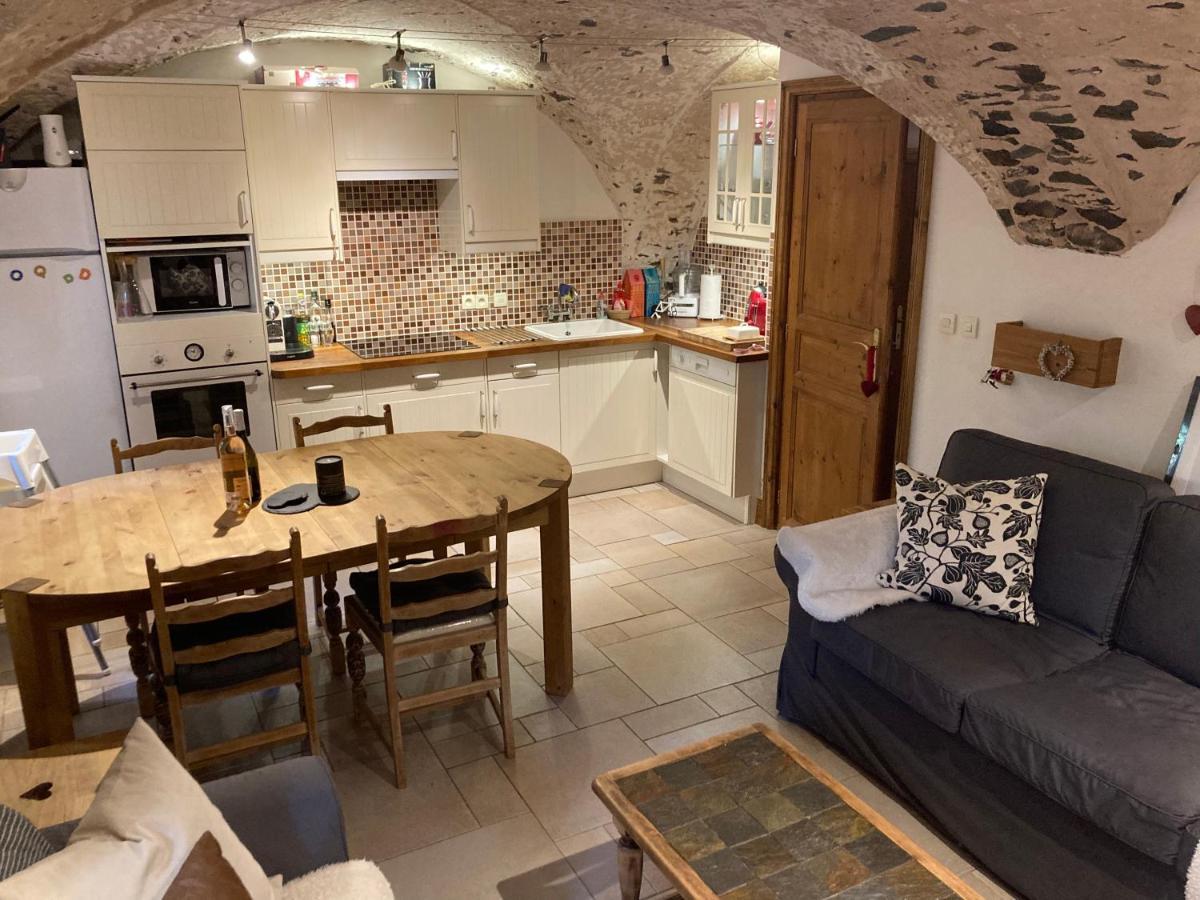 Two Bedroom Apartment La Voute, Chandon Near Meribel - Sleeps 4 Adults Or 2 Adults And 3 Children Les Allues Exteriér fotografie