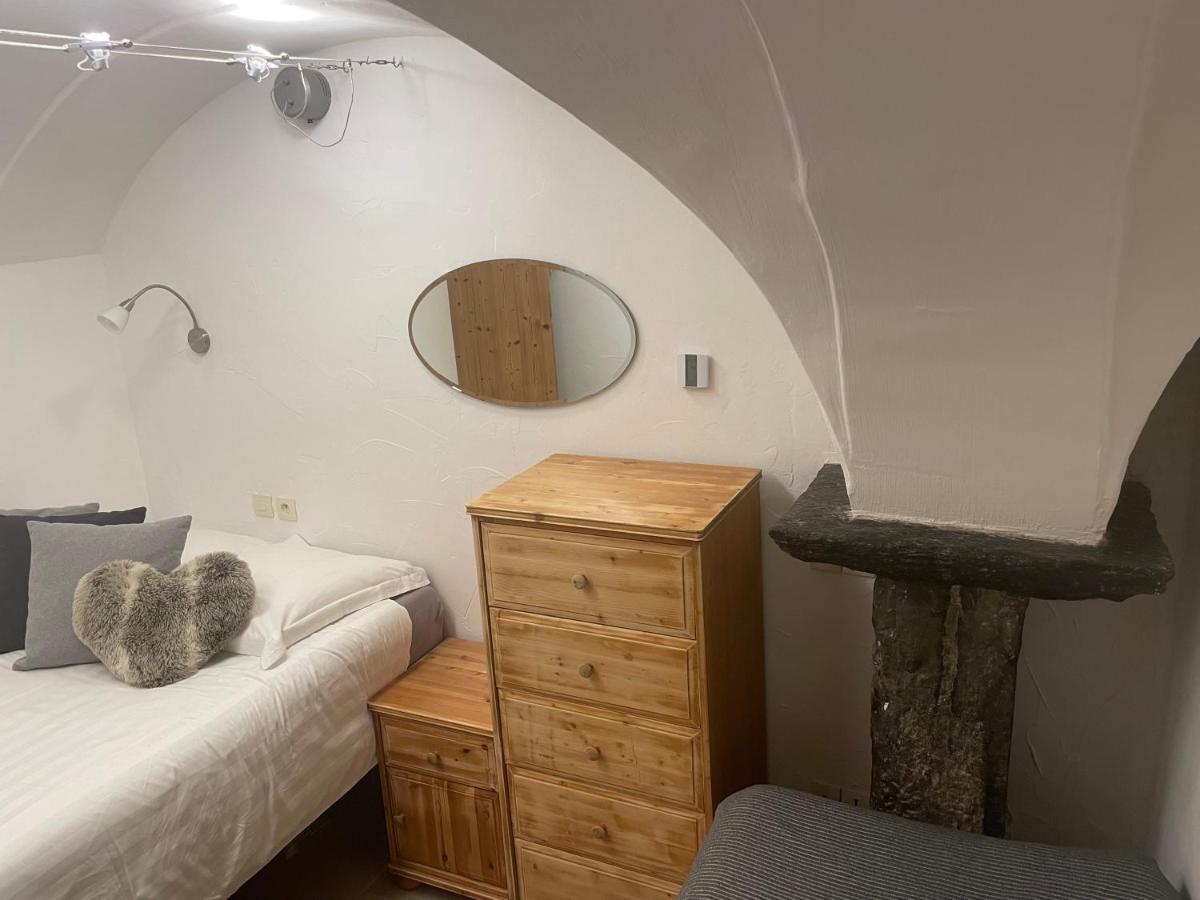 Two Bedroom Apartment La Voute, Chandon Near Meribel - Sleeps 4 Adults Or 2 Adults And 3 Children Les Allues Exteriér fotografie